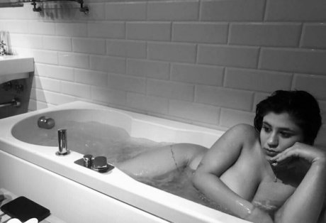 liagomezzz erwachsene nacktheit galerie