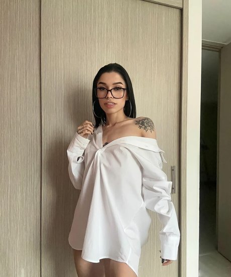 Mariana Medina G exklusive erwachsene bilder