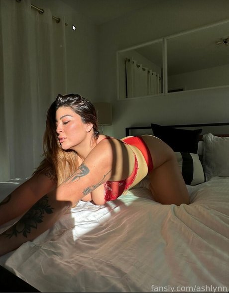 Ashlynn Arias model schöne archiv