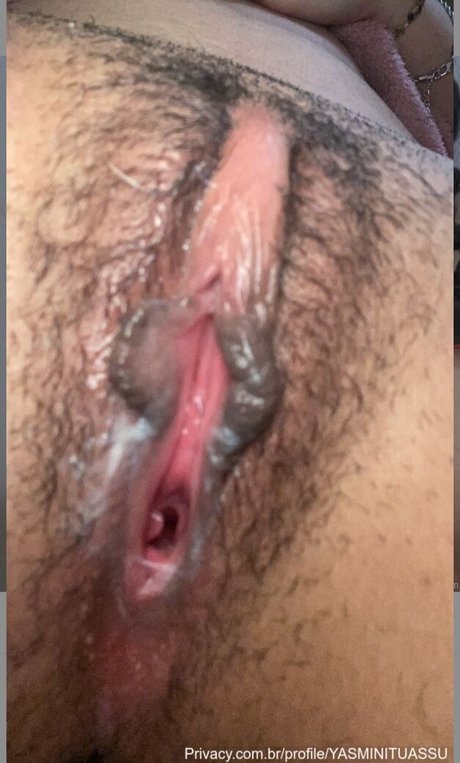 Yasmin Ituassu erotische perfekte bilder