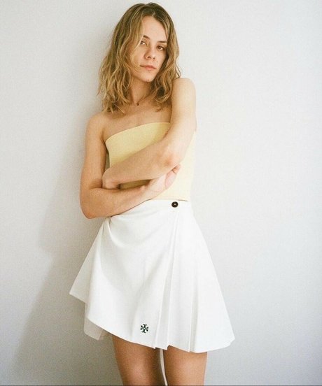 Dasha Nekrasova erotische galerie