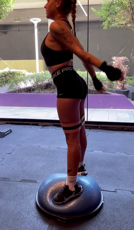 neskaranow heiße galerie