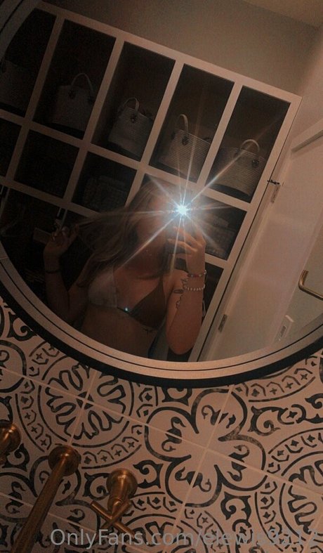 elewis9212 schauspielerin erwachsene galerie