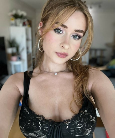 yaboielina erwachsene nacktheit bilder