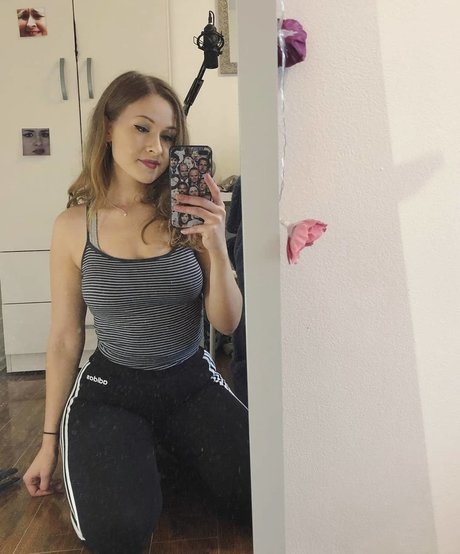 yaboielina erotische freie foto