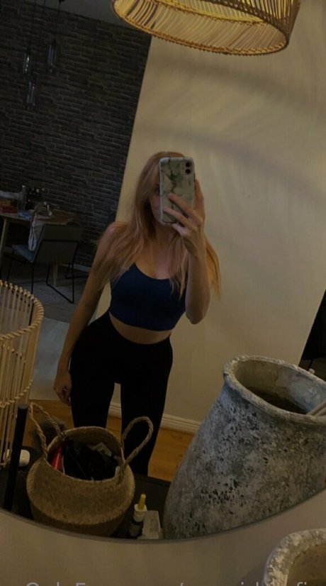 swegirlmafia model schöne bild