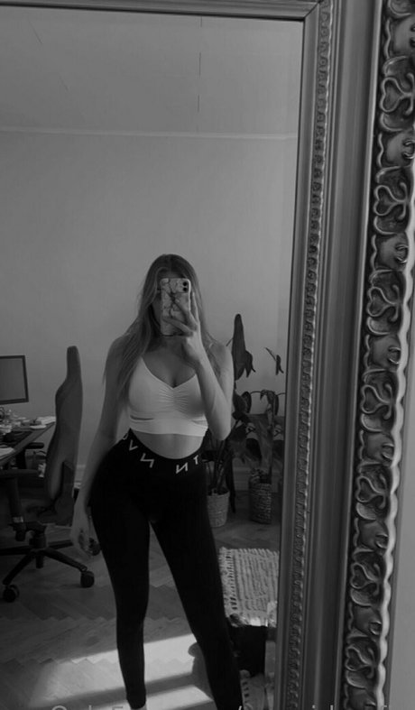 swegirlmafia nette pornostar foto