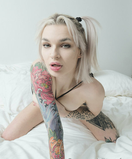 ellenaafree hübsche pornostar galerie