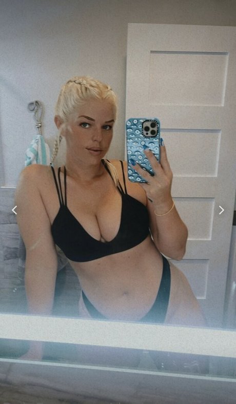 Danielle Nickerson hübsche akt bild