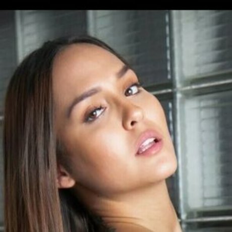 Bernardette Tur porno kostenlose galerien