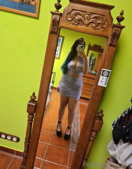 beliebte asiatische onlyfans heiße galerie