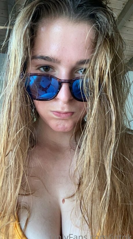 josieplayfulfree nackt xxx bild