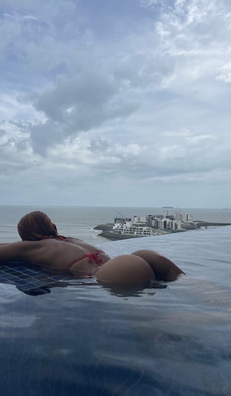 pleasures 123 model nackte galerien