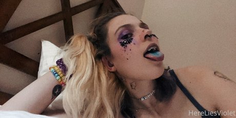 hereliesviolet hd nackte bild