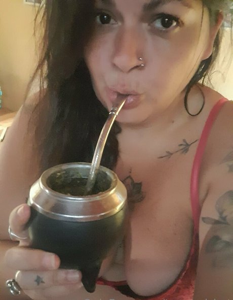 tumami hot nackt fotos