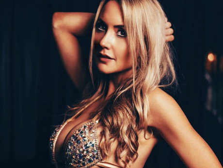 Cat O connell top sexy bild