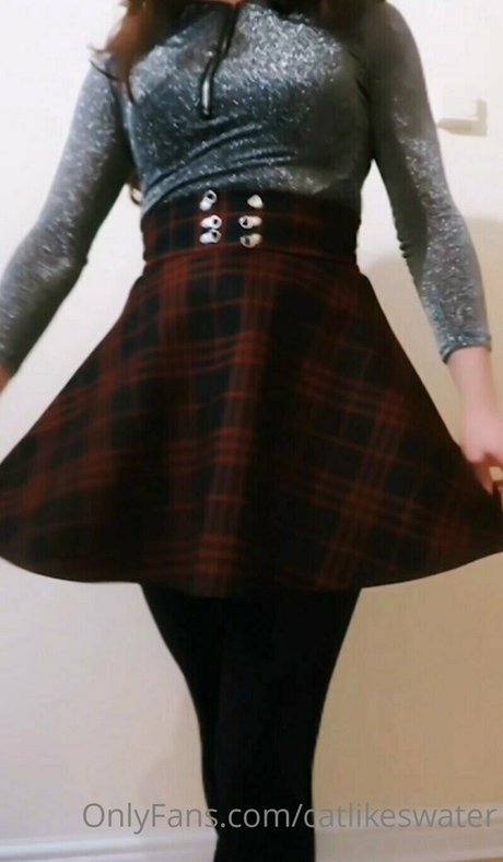 Cat Likes Water erotische schöne foto