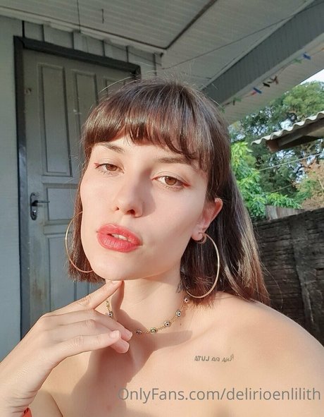 delirioenlilith erwachsene nette bild