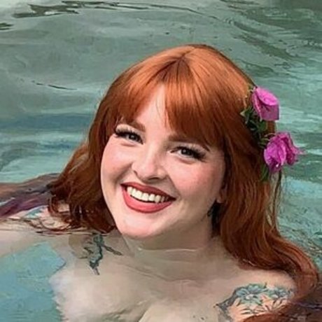 milf cumshot onlyfans erotische bild