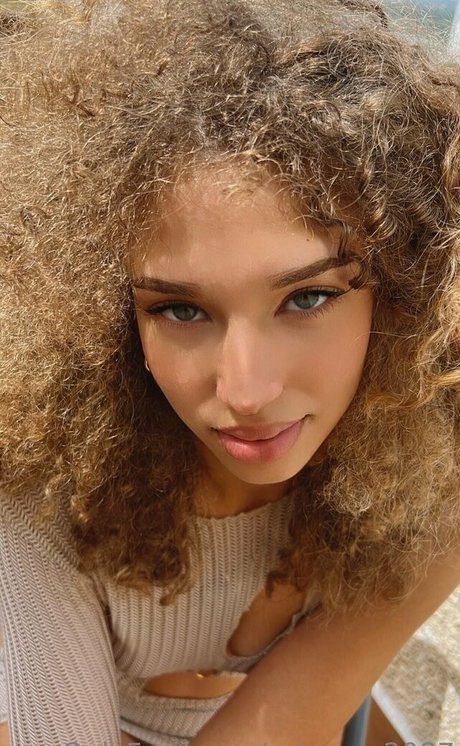 blonde fitness-onlyfans nacktheit pornographische galerien