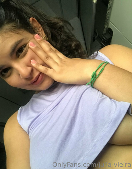 Jujuvi model exklusive fotos