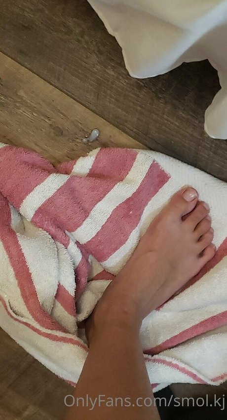 smol kj hd akt fotos