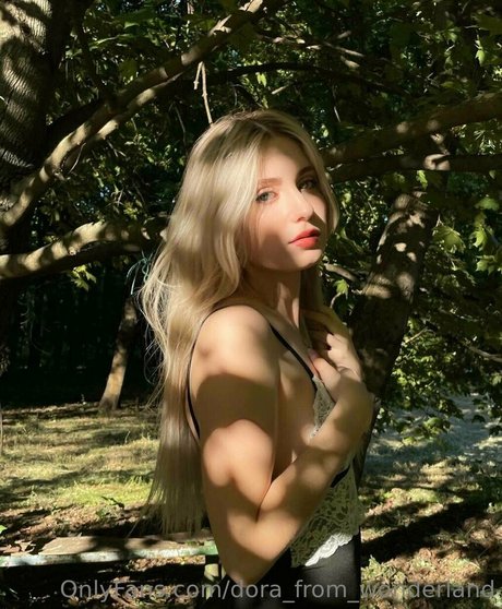 alice from wonderlandd top perfekte bild