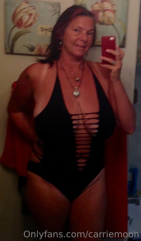 carriemoon top nackte bild