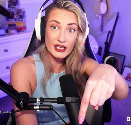 BasicWitGirl schauspielerin schöne bilder