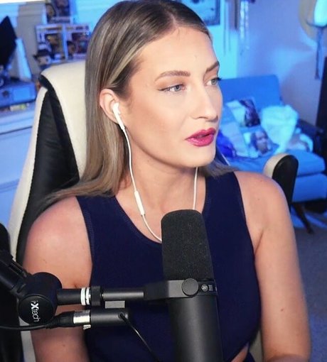 BasicWitGirl model beste bild