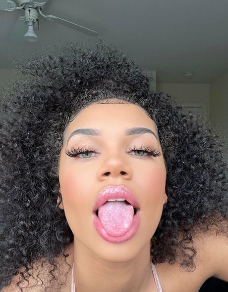 scorpioqueen18 exklusive kostenlose bild