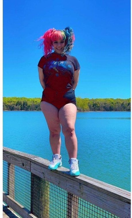 Harlee Queeni model beste foto