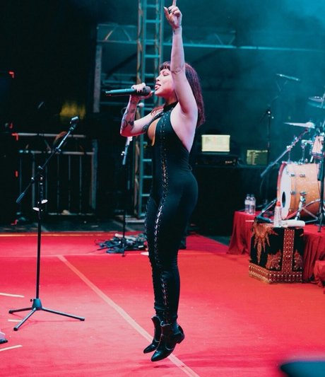 Pitty freie sexy foto