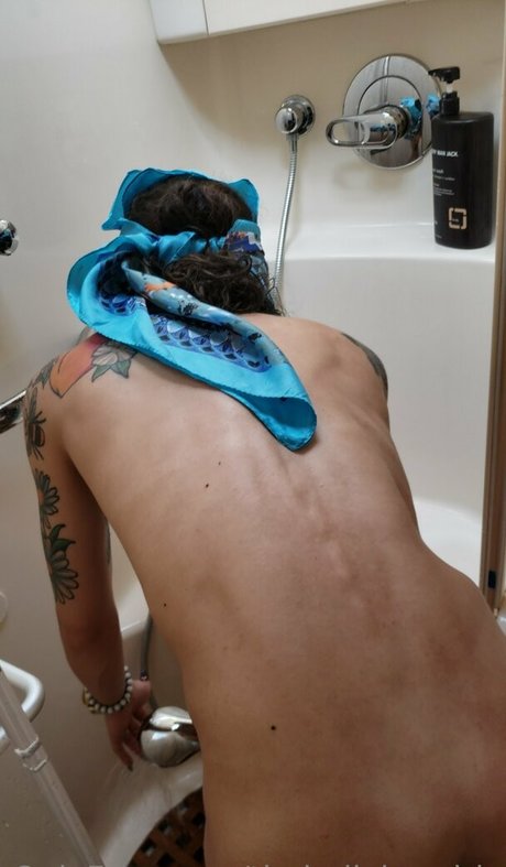 Holly Hendrix schauspielerin pornografische bild