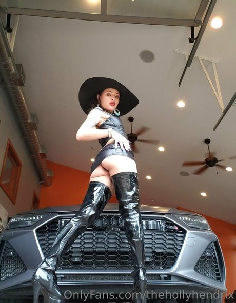 Holly Hendrix kunst nackte galerie