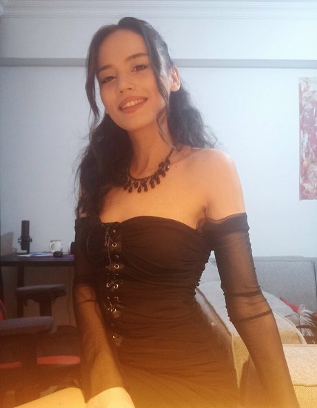 latina-milf-onlyfans hübsche foto