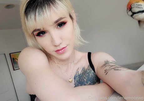 lenamoonxo model sex fotos