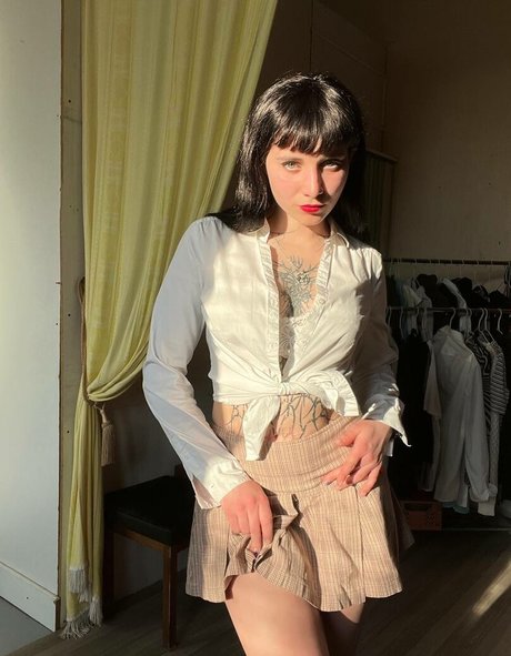 Malesia Baby pornografische pornostar bild