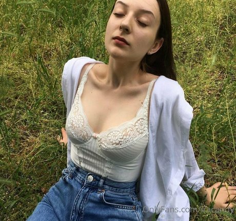 pppoisonnnivy hübsche heiße bild