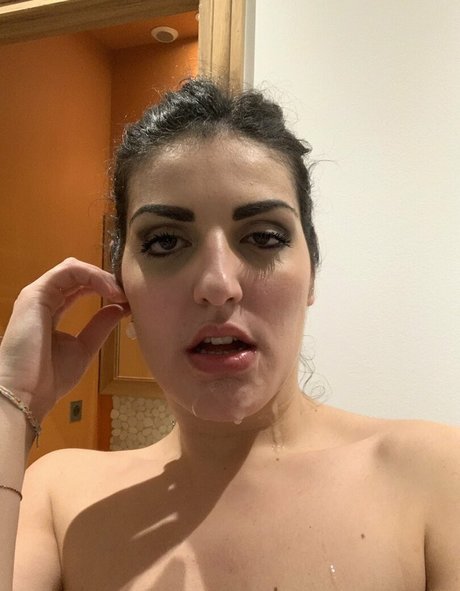 Laure Zecchi kunst schöne galerien