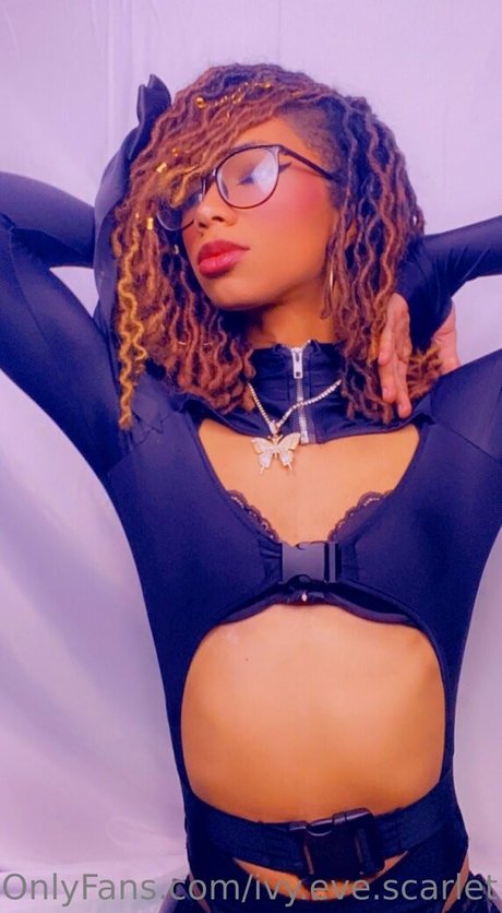 ivyevescarlet pornostar nackte bild