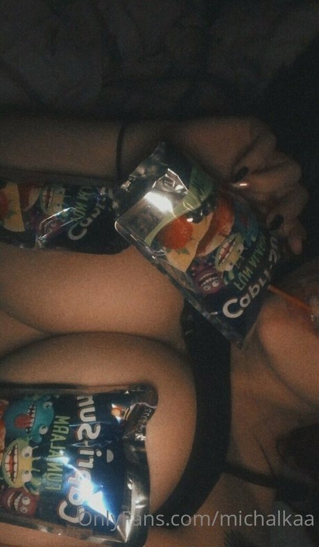 michalkaa pornostar akt fotos