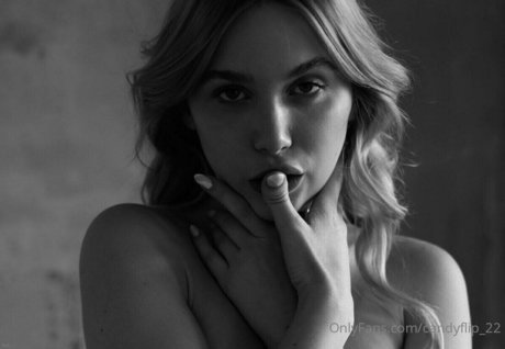 chloe ira exklusive pornografische bild