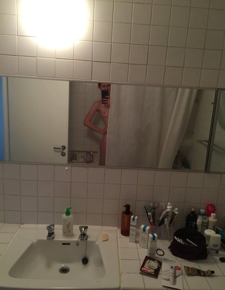 Bonnie Wright hd schöne galerie