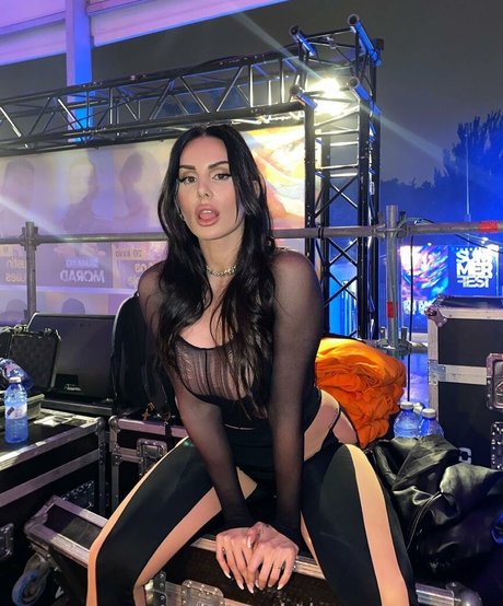 Mala Rodriguez erwachsene perfekte bilder