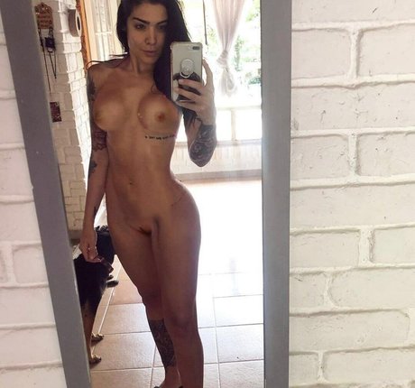 Erika Fernandez nette pornostar bild