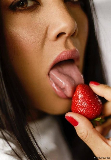 Erika Fernandez perfekte xxx archiv