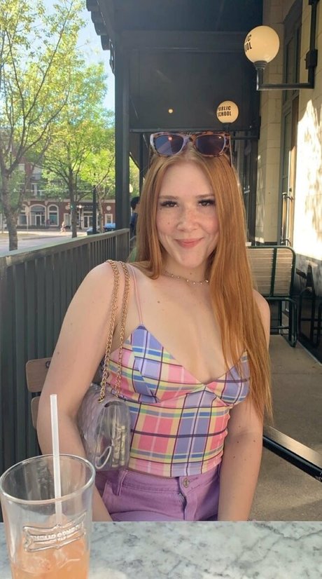 Harper Red pornostar schöne galerie