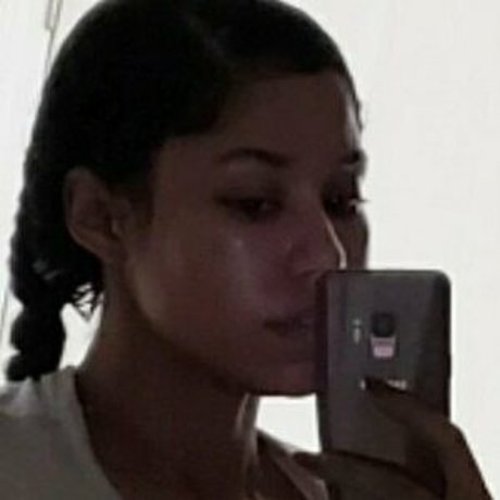 Portia Pepe_ kunst exklusive archiv