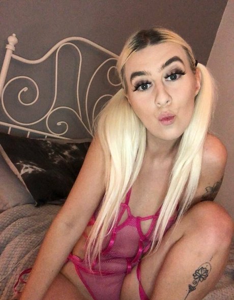 blonde milf onlyfans heiße erwachsene archiv